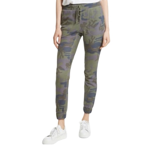 Free People Pants - Intimately Free People Camo Jogger Sweatpants Women’s Pull-On Casual Pants Large